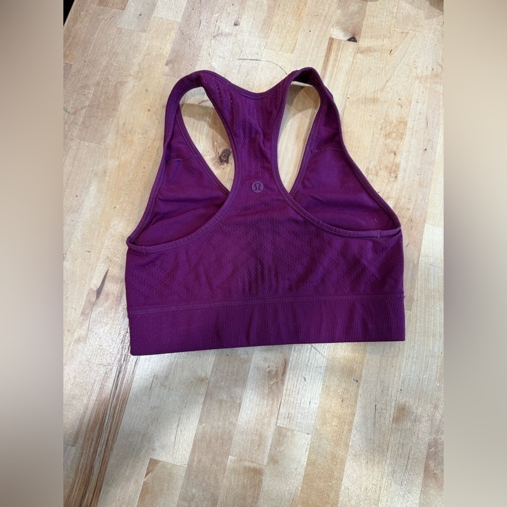 Lululemon sport bras